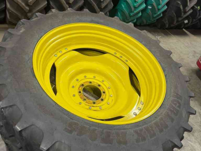 Roues, Pneus, Jantes, Barillets Jumelage  380/90R46  &  380/85R30