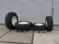 Roues, Pneus, Jantes, Barillets Jumelage BKT Agrimax Banden 480/70R34 en 380/70R24 Verstelbare Velgen