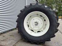 Roues, Pneus, Jantes, Barillets Jumelage BKT Agrimax Banden 480/70R34 en 380/70R24 Verstelbare Velgen