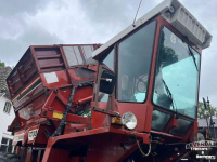 Ensileuse automotrice Hesston 7730