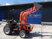 Tracteur pour horticulture TAFE 6028H Compact Tractor + Voorlader DEMO