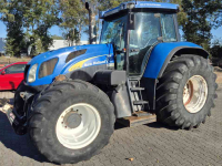 Tracteur New Holland TVT 145 Met Fronthef, Motor defect