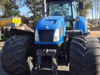 Tracteur New Holland TVT 145 Met Fronthef, Motor defect