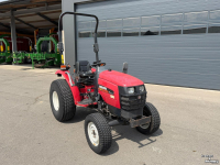 Tracteur pour vignes et vergers Shibaura ST333H Hydrostaat