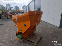 Épandeur de sciure pour des logettes Flingk KSS 1015