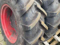 Roues, Pneus, Jantes, Barillets Jumelage Alliance 13.6-24"op velg