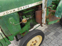 Tracteur pour vignes et vergers John Deere 1020 v