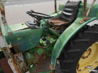 Tracteur pour vignes et vergers John Deere 1020 v