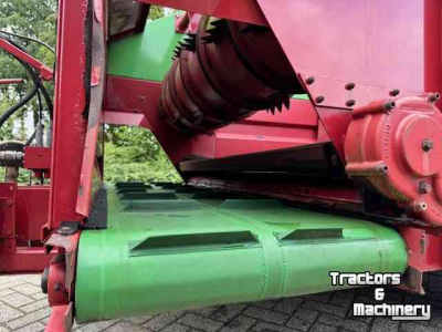 Distributeur de fourrage en bloc Strautmann BVW