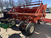 Planteuse de pommes de terre Structural 4 R Snarenbed pootmachine| kistenkantelaar | Miedema | Dewulf