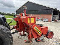 Semoir Becker 4 rijer maiszaaimachine