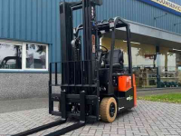Chariot élévateur  dutchlift 1500 kg