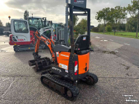 Mini pelleteuse Doosan DX10Z