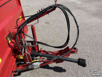 Distributeur de fourrage en bloc Strautmann bvw