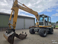 Pelles sur pneus Liebherr 312 banden kraan graafmachine