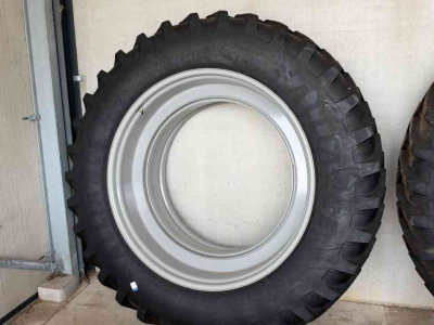 Roues, Pneus, Jantes, Barillets Jumelage  380/105R50
