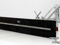 Autres matériel et accessoires d´étable Qmac Rubber feed scrapers 1.50 mtr hookup Fuchs