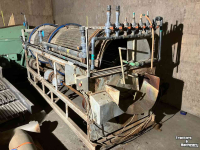 Autres matériel et accessoires de transport et industriels  Machines voor de verwerking van groente