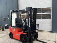 Chariot élévateur EP Equipment EFL 181