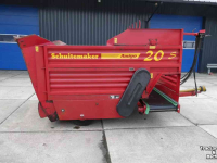 Distributeur de fourrage en bloc Schuitemaker Amigo S20 Blokkendoseerwagen