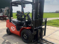 Chariot élévateur EP Equipment EFL353 Heftruck