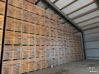 Caisses cubiques  Tons, kisten
