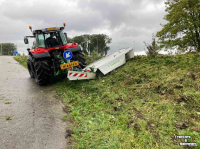 Autres équipements pour rue, entretien des accotements et des fossés Samasz Wegbermmaaier KDT260 HD