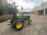 Tracteur pour vignes et vergers John Deere 3038E