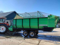 Autochargeuse Deutz-Fahr F 570