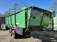 Autochargeuse Deutz-Fahr F 570