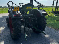 Tracteur Fendt Farmer 1 met hef en maaibalk