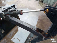 Pince à balle  Balenklem, Pakkenklem, boven-over, JCB aansluiting