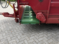 Distributeur de fourrage en bloc Strautmann BVW
