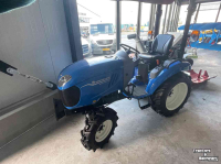 Tracteur New Holland Boomer 25
