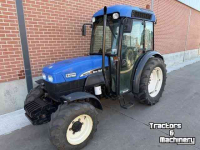 Tracteur pour vignes et vergers New Holland TN75NA