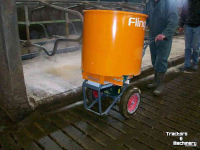 Épandeur de sciure pour des logettes Flingk SE 250