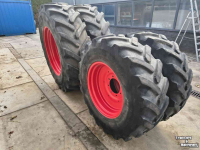 Roues, Pneus, Jantes, Barillets Jumelage Bridgestone 520/85R38 420/85R28