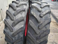 Roues, Pneus, Jantes, Barillets Jumelage Bridgestone 520/85R38 420/85R28