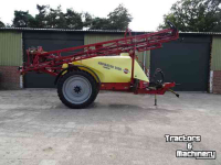 Pulvérisateur trainé Hardi navigator 3000 27 meter