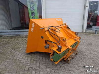 Épandeur de sciure pour des logettes Flingk ZX 1500