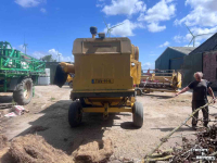 Moissonneuse batteuse New Holland 8070