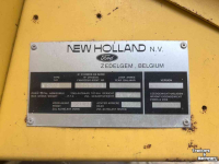 Moissonneuse batteuse New Holland 8070