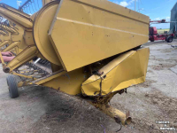Moissonneuse batteuse New Holland 8070