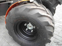 Chargeuse sur pneus Cast 825 D