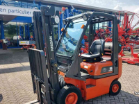 Chariot élévateur Nissan FD01 A 150 Heftruck