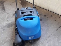 Balayeuses et balayeuses aspirantes Nilfisk Floortec 350