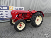 Tracteurs anciens Porsche P133