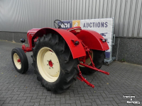 Tracteurs anciens Porsche P133