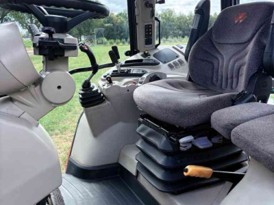 Tracteur Massey Ferguson 5610 Dyna-4