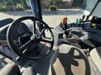 Tracteur New Holland T7030 PowerCommand. Fronthef, Vooras vering, 40km.